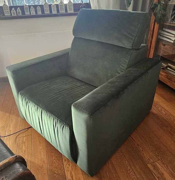 Fotel z regulowanym zagłówkiem, butelkowa zieleń Kraków