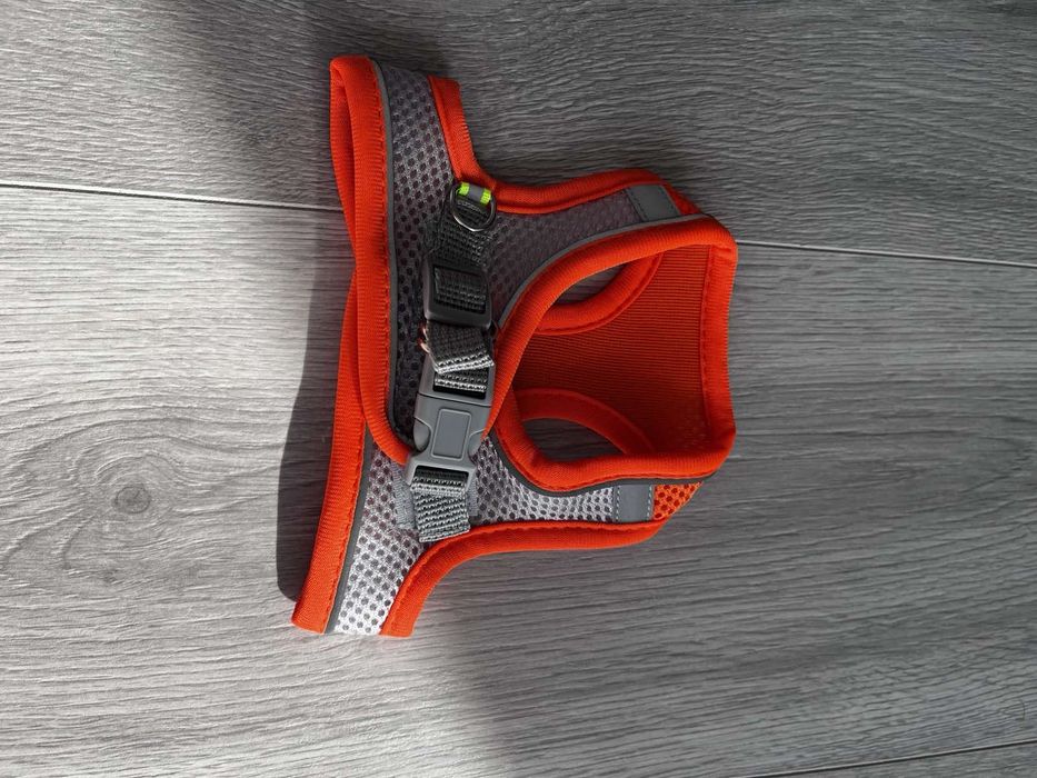 Продам нові шлейки для собаки розмір S