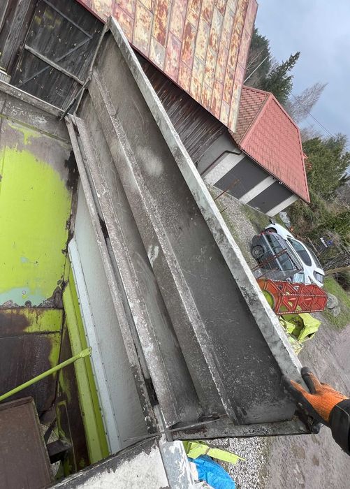 Osłona zbiornika ziarna kombajn claas Dominator 112CS,  Commandor inn