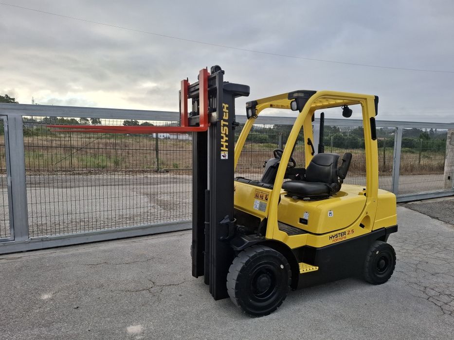 Empilhador hyster 2.5 triplex