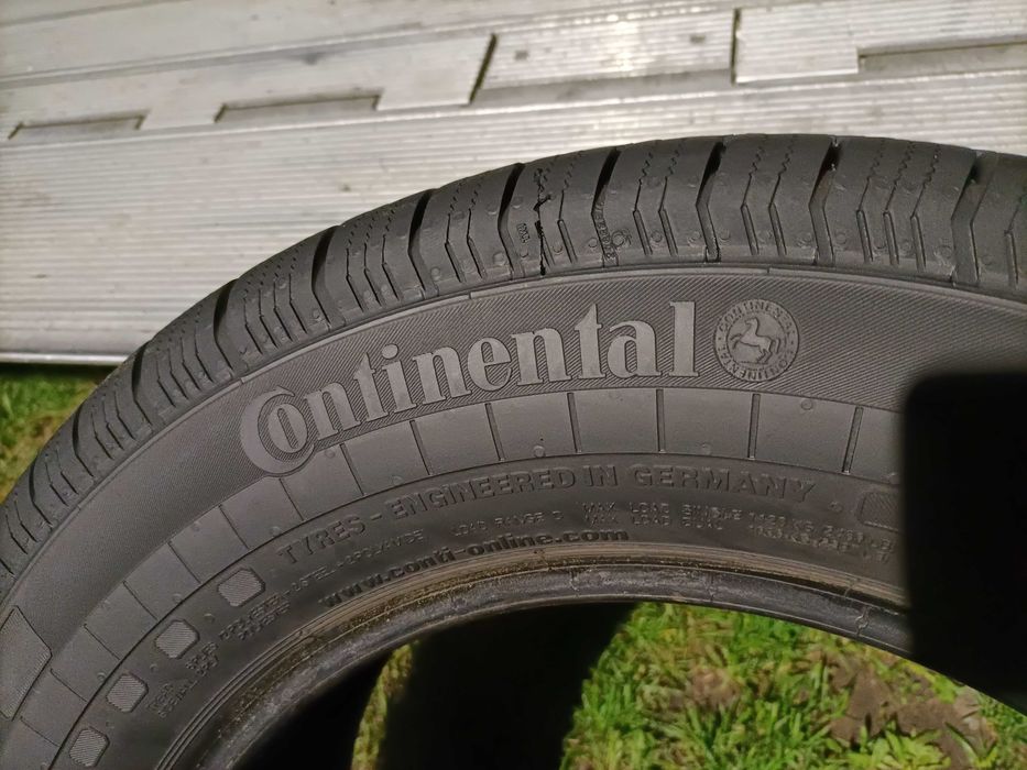 Continental 225/65/16C, całoroczne, super para 9mm wielosezonowe