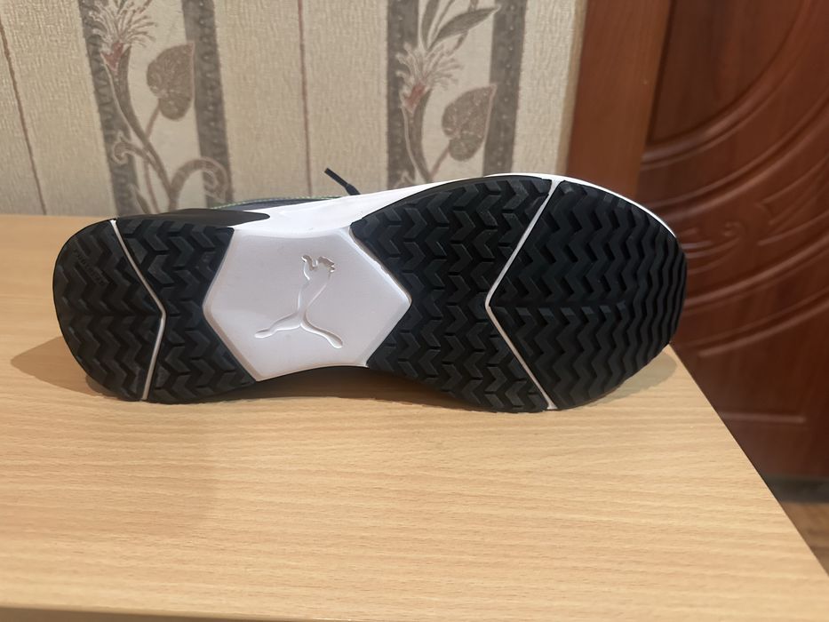 Чоловічі нові кросівки Puma, 43 розмір