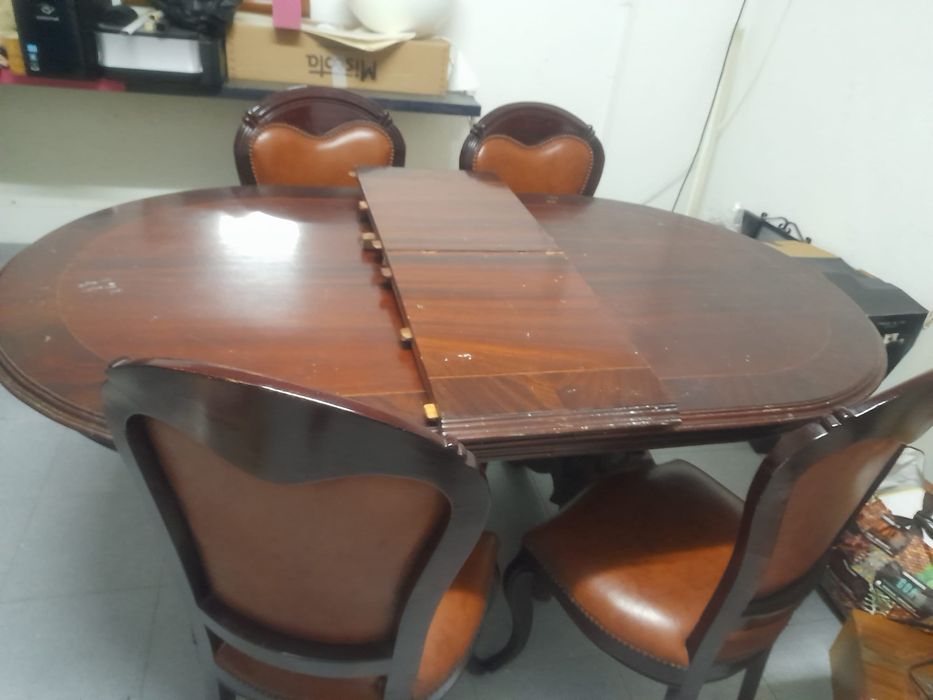 Mesa Madeira com Cadeiras