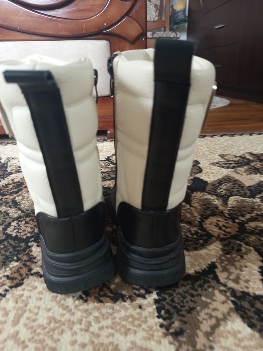 Чобітки для дівчинки