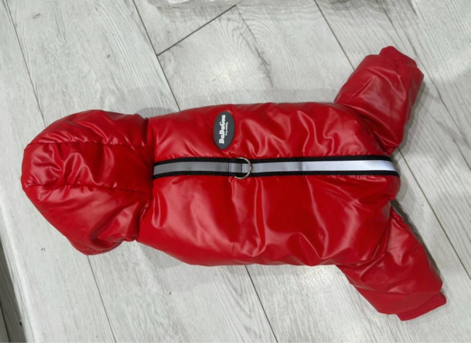 Nowy Kombinezon czerwony S / L dla psa do 3 kg