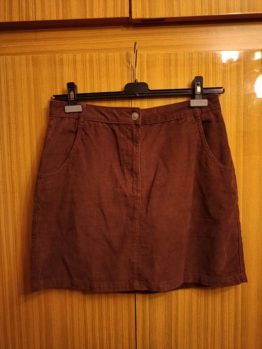 Sztruksowa spódniczka mini