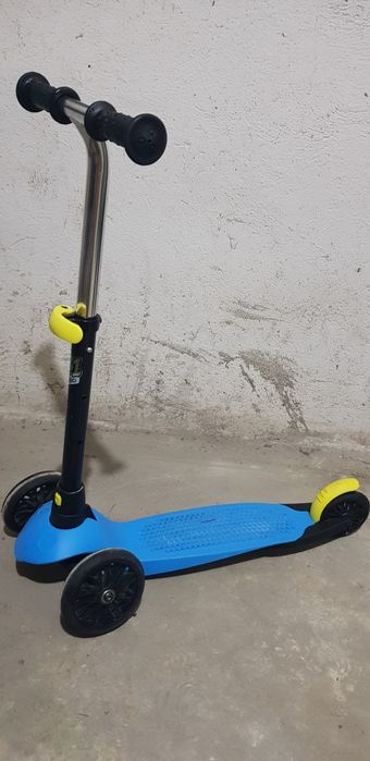 Hulajnoga trzykołowa oxelo B1