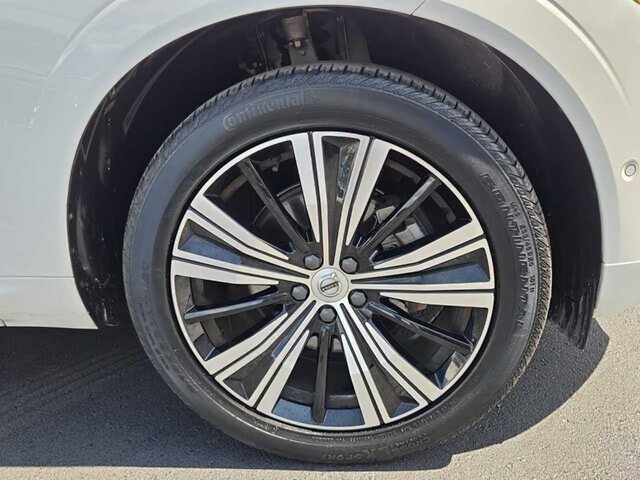 Volvo XC60 B5 Plus Bright Theme      2023
