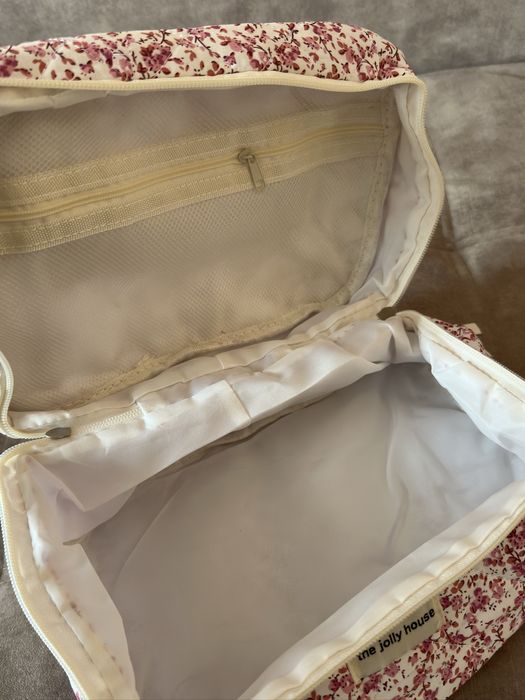 Набір косметичок 3в1.Квітковий дизайн. Дуже місткі.