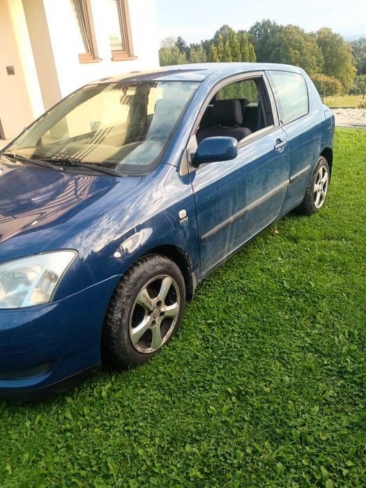 Toyota Corolla 1.4 benzyna tanio!