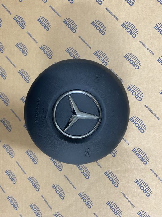 Петлі ( завіси капота) Sprinter 907, 910