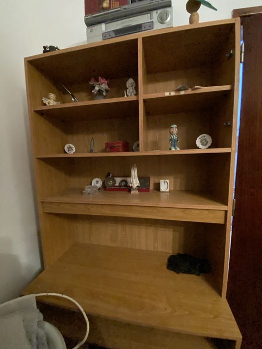 Secretária de madeira