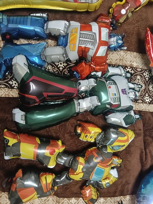 Повітряні кульки,6 років, тоботи,фотозона