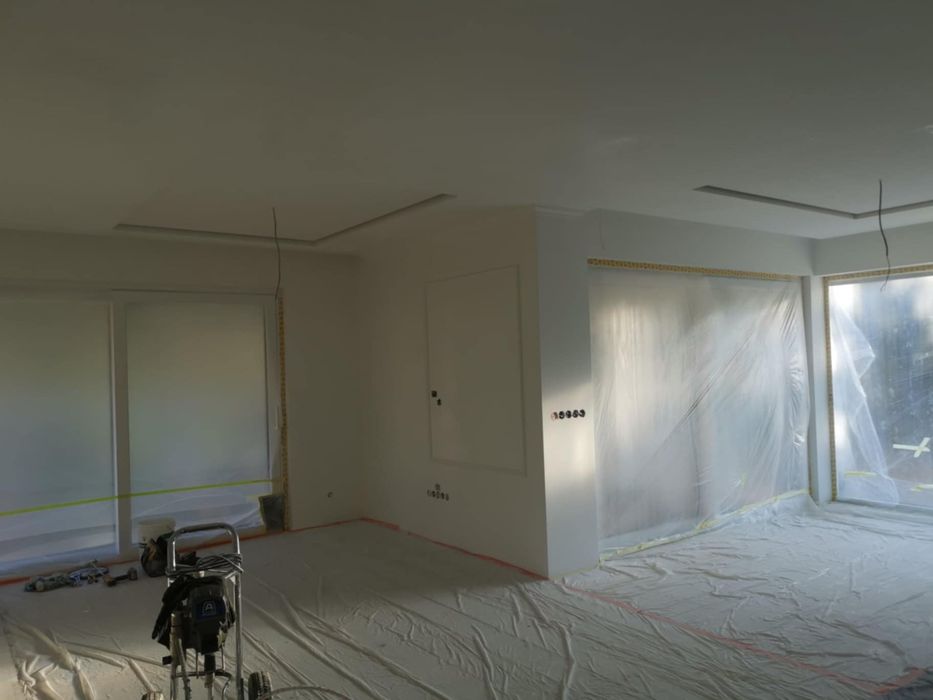 Szpachlowanie, malowanie (wykończenie wnętrz)