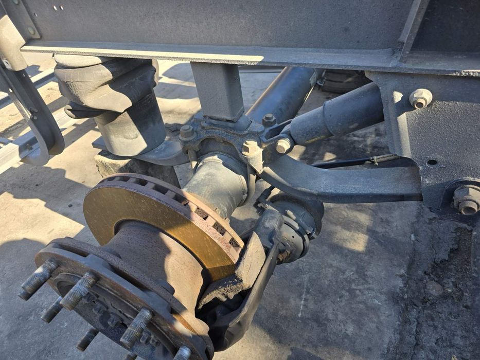 Ося балка прицепа schmitz