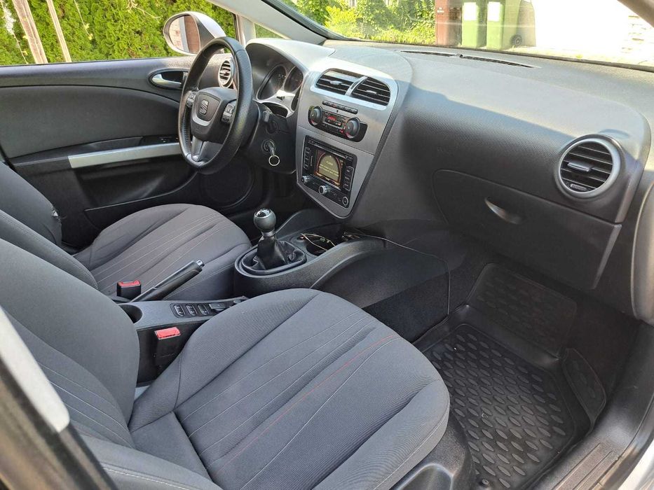 Seat Leon 1,6 TDi 105ps # Klimatronik Navi Alus # Serwis # Zamiana #