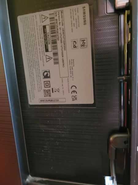 Sprzedam telewizor led Samsung 55 cali czteroletni