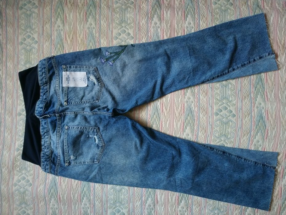 Літні джинси для вагітних 44 розмір з дирками і вишивкою