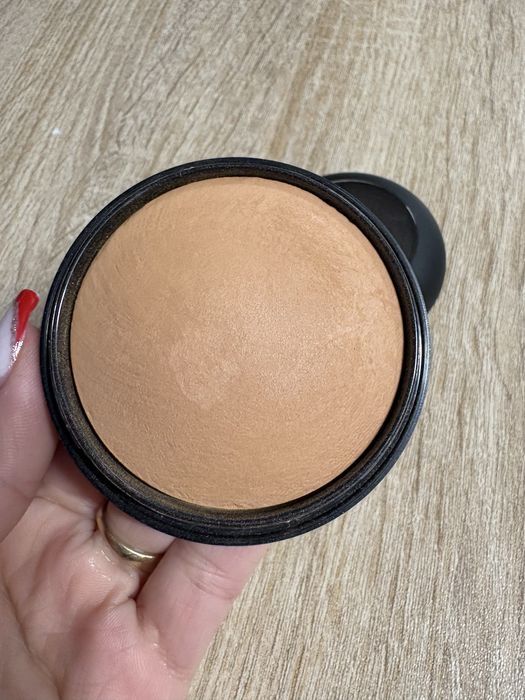 Mineralny bronzer wypiekany Makiage