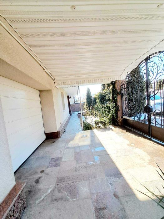 Продам неймовірний маєток наповнений домашнім теплом. Р-н Міськсаду.