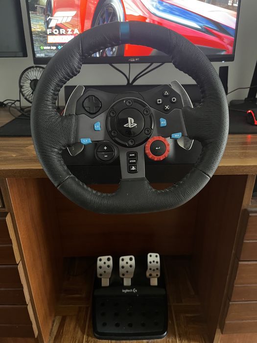 Volante + pedais Logitech G29 Driving Force PS5/PS4/PS3/PC
