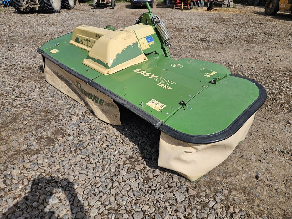 Kosiarka dyskowa czołowa KRONE easycut  F320