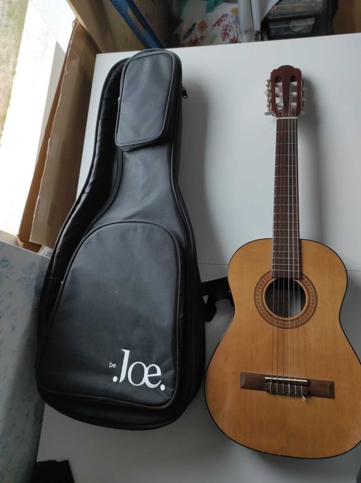 Na sprzedaż gitara marki be. joe. Rozmiar 1/2