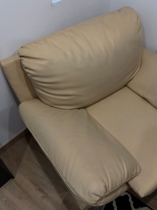 Sofá e Poltrona de pele italiano Santi D’Italia – design moderno