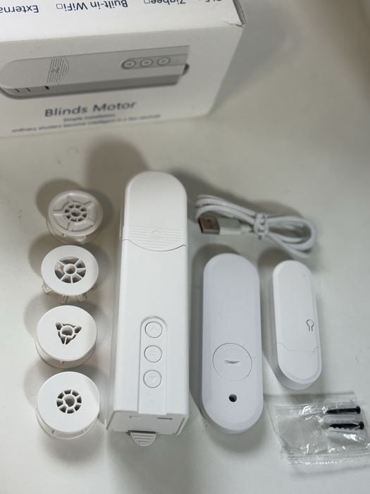 Silnik elektryczny do rolet/żaluzji WiFi z pilotem i akcesoriami