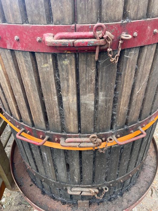 Prensa de uvas tradicional