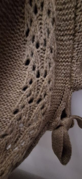 Śliczny sweterek rozm do L