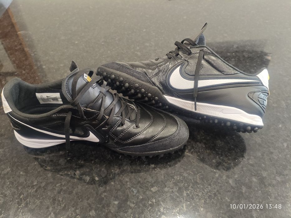 Sapatilhas/Chuteiras Nike Premier IV Turf n.42