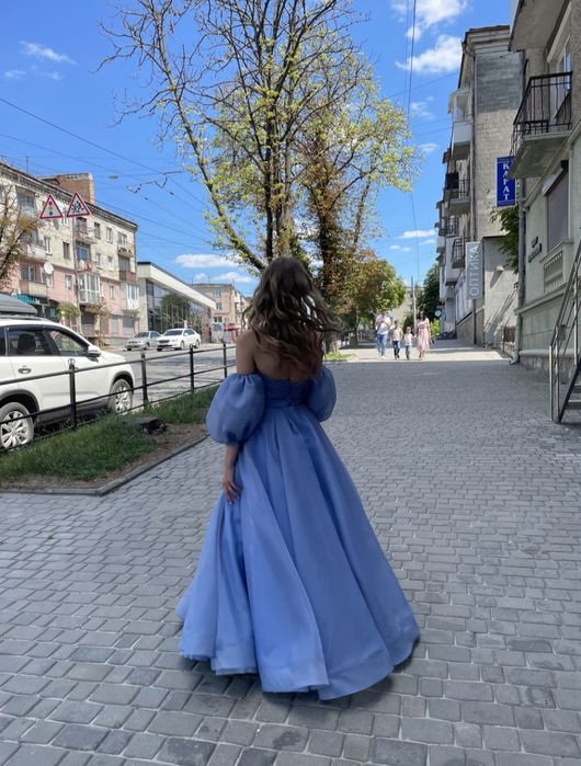 Випускне   плаття