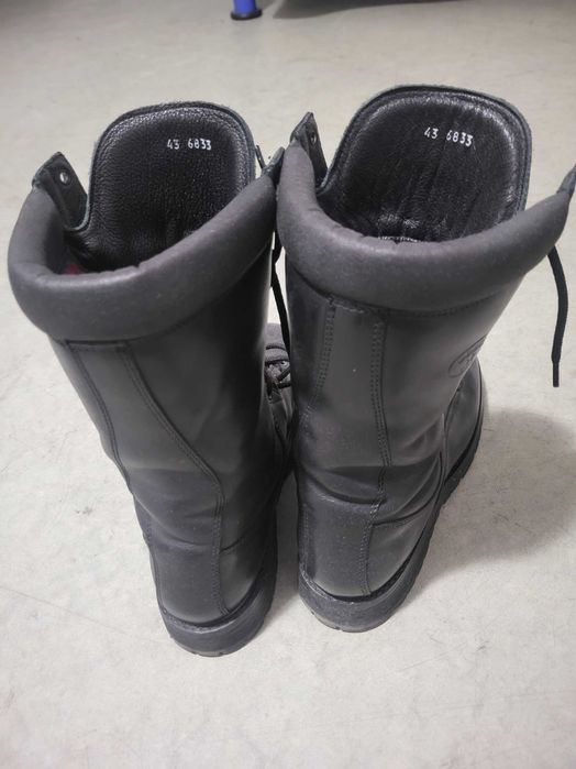 Botas militares como novas