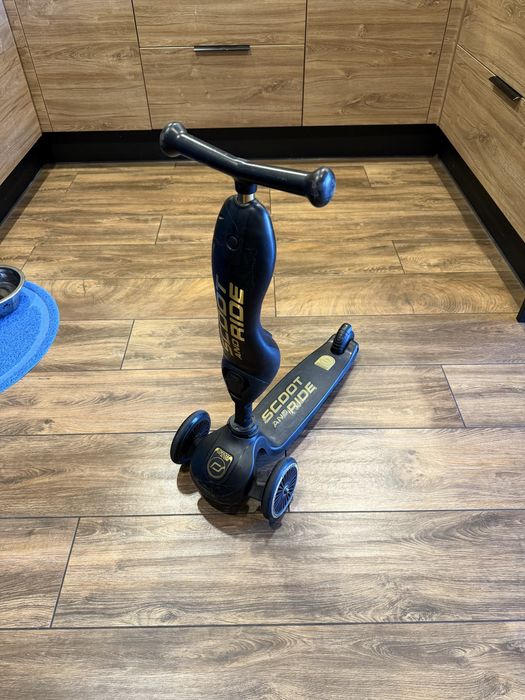 Scoot and ride  czarny 2w1 biegacz hulajnoga dla dziecka