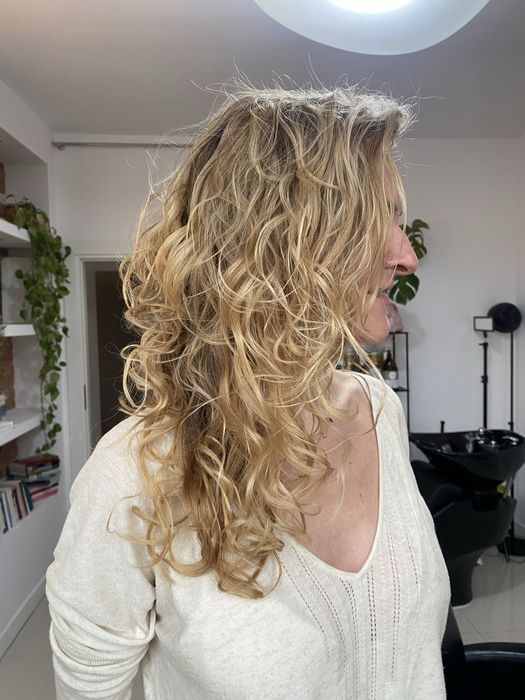 Przyjmę na praktyki fryzjerskie