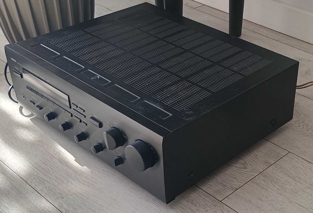 Yamaha RX 550 stan bdb amplituner