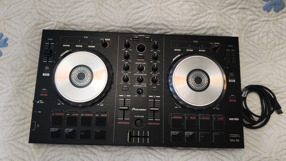 Misturadora imq stage line e mesa Pioneer venda em conjunto ou separado