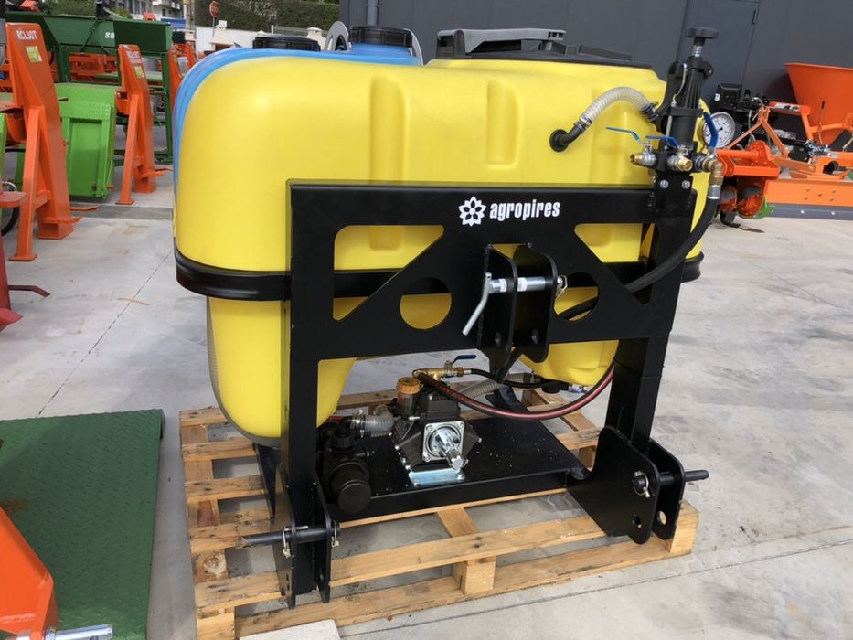 Pulverizador de trator 300 litros