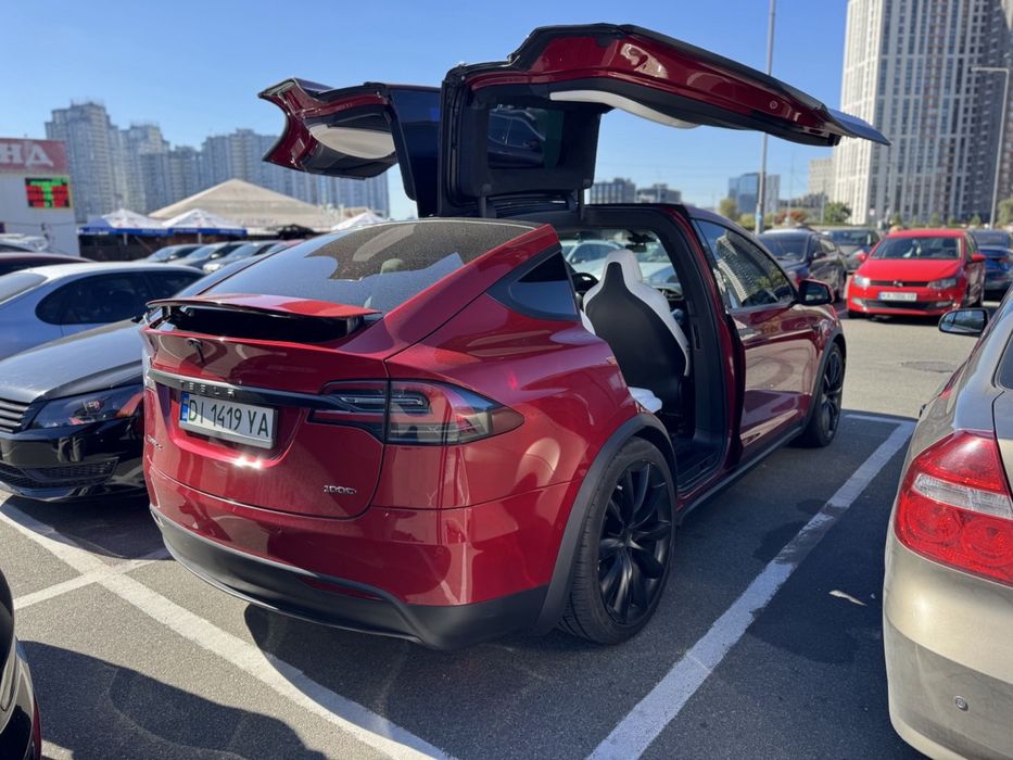 Tesla model X 100D