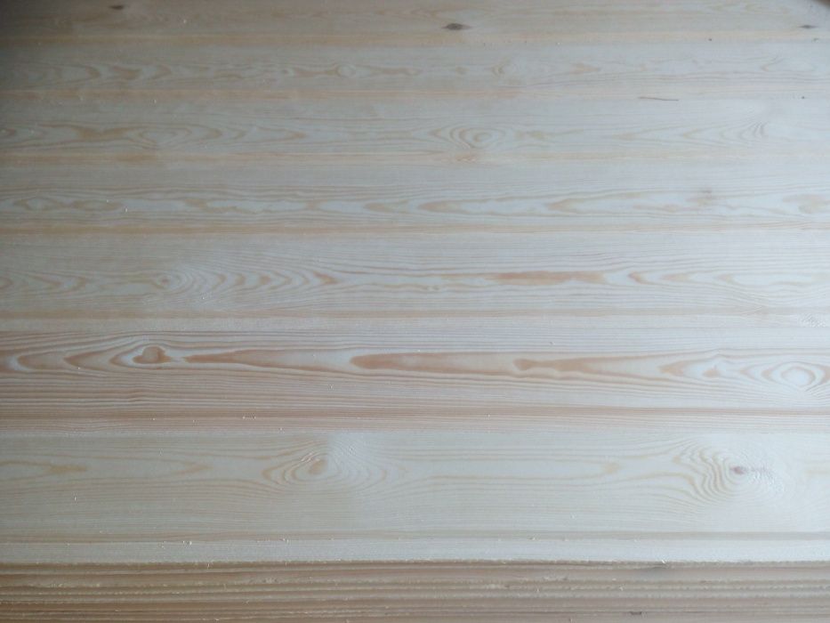 Dachowa podbitka sosnowa