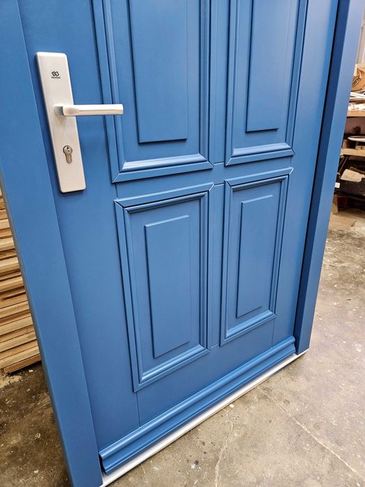 Drzwi DŁUGOSZ zewnętrzne drewniane wejściowe niebieski RAL5009 GOTOWE
