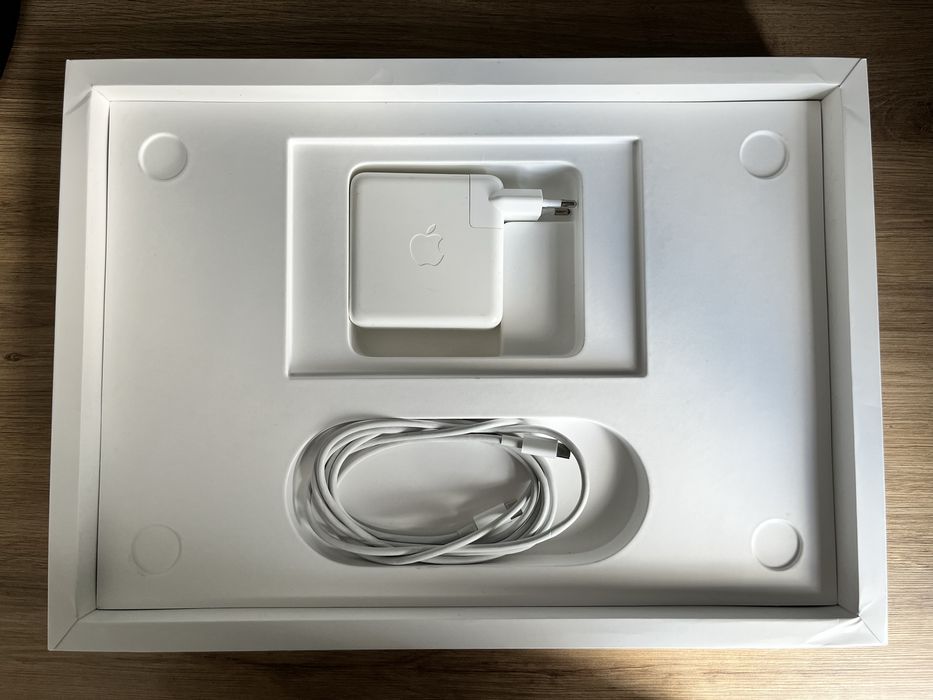 MacBook Pro 16" 16GB / 1TB / Intel Core i9