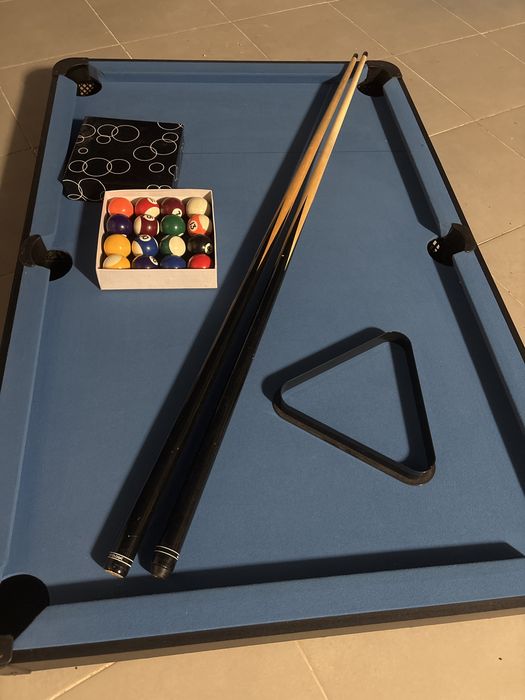 Mesa de bilhar compacta