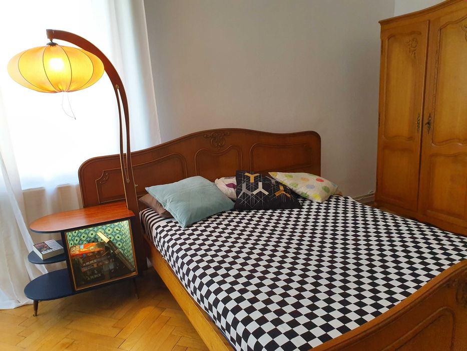 Łóżko drewniane 140x200 w stylu francuskim rzeźbione ludwikowskie