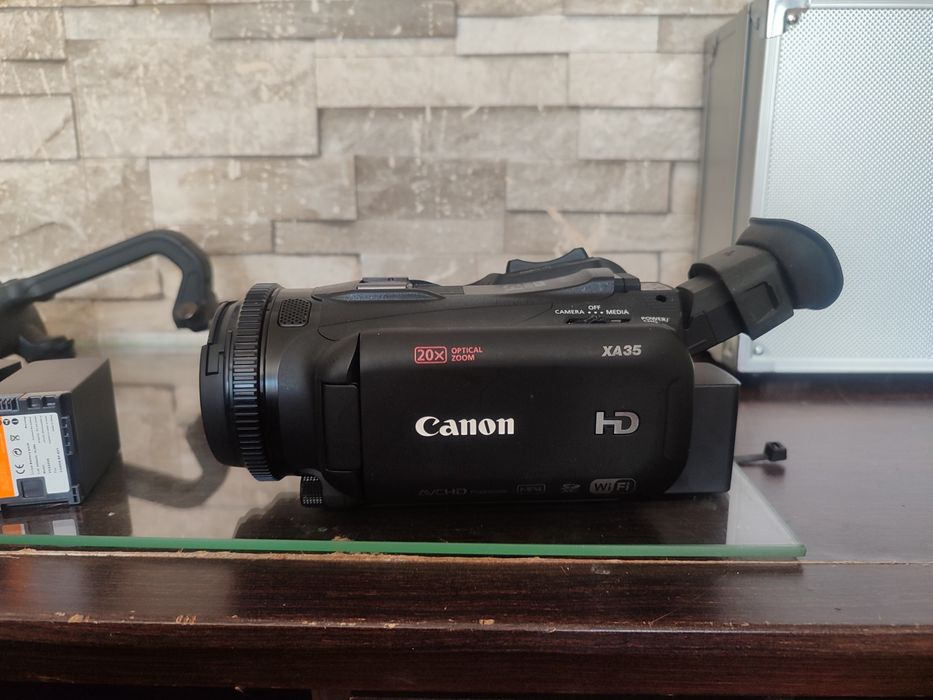 Kamera Canon XA35