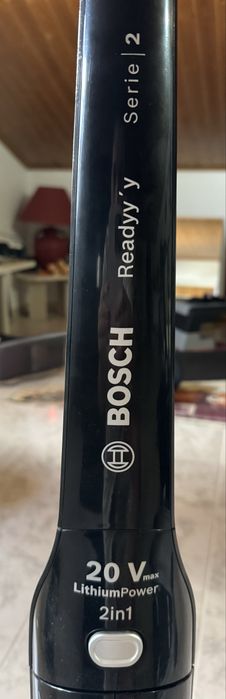Aspirador Vertical BOSCH BCHF220B
