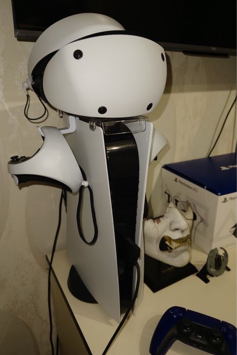 Продаю очки виртуальной реальности Sony PlayStation VR2 для PS5.