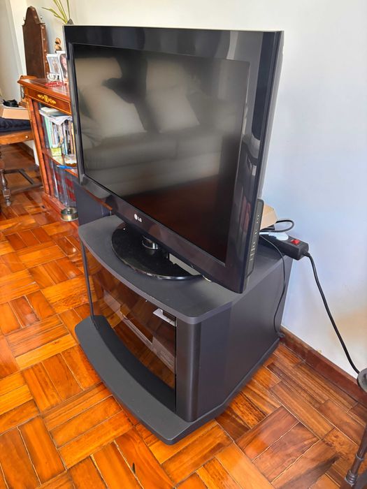 Móvel para TV com vidro