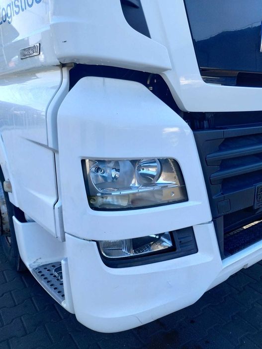 zderzak przód prawy narożnik lampa przód prawa LED MAN TGX LIFT 2018r.